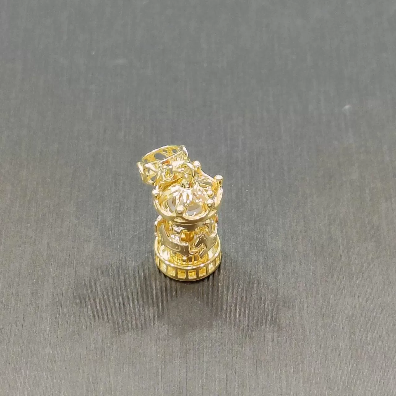 22k / 916 Gold Carousell Charm / Pendant