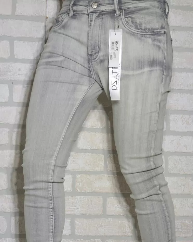 Banana Wash Slim Denim