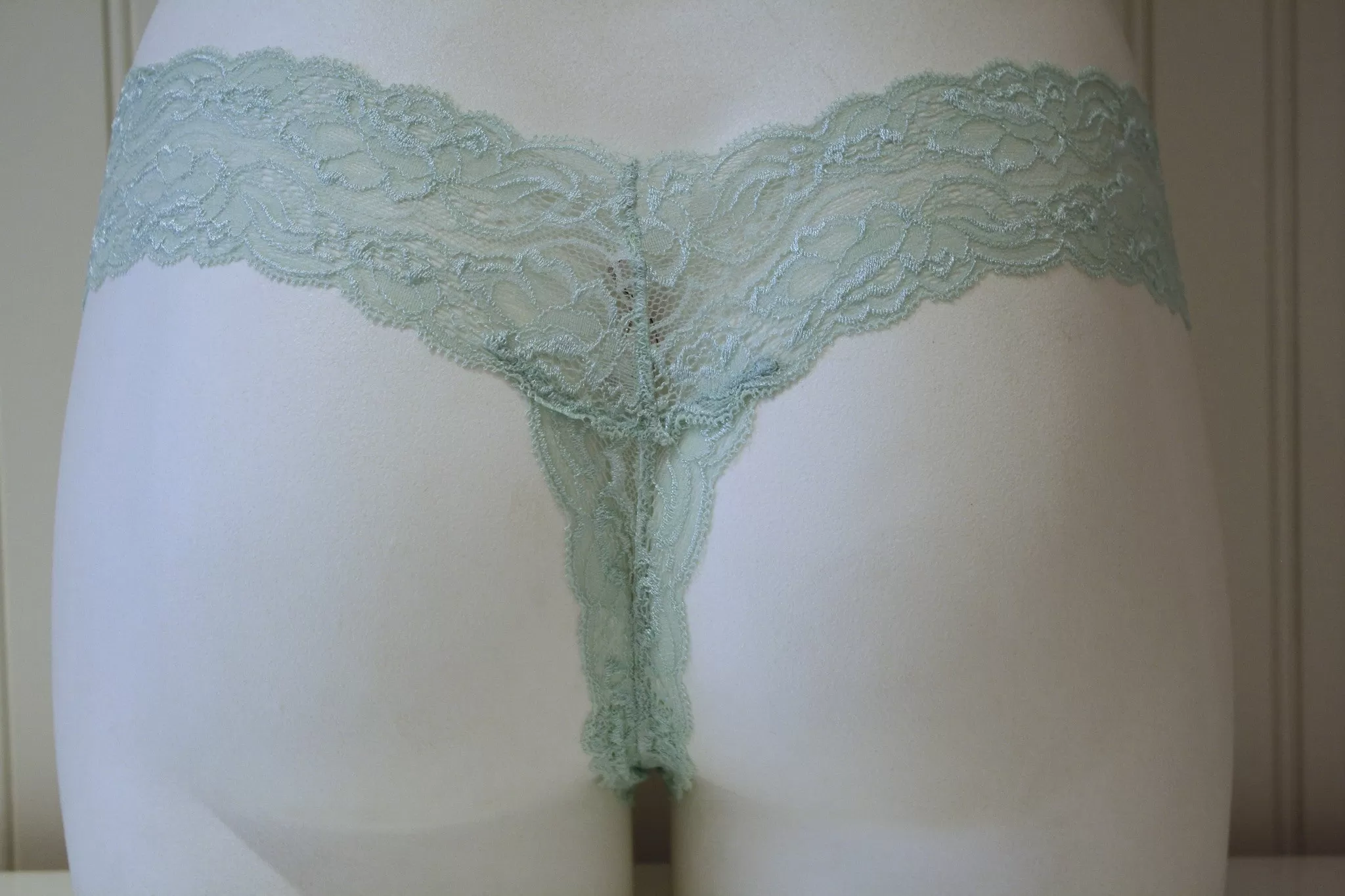 Chloe Lace Thong | Pistachio