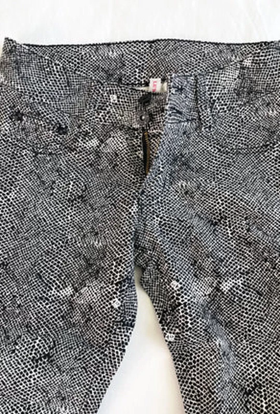 DANNI - SNAKE PRINT LOW RISE JEANS