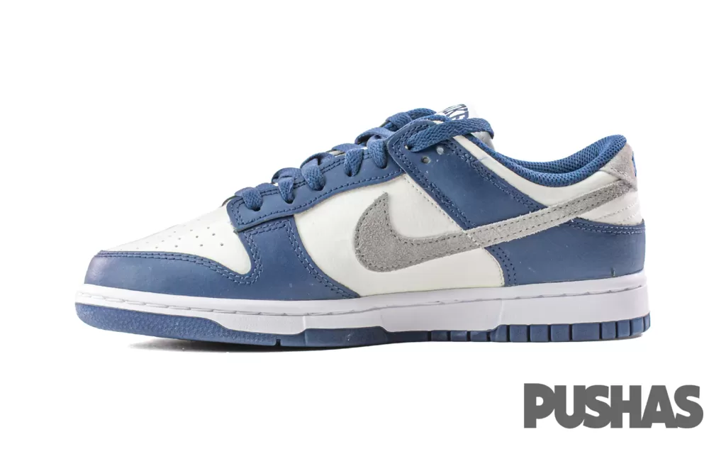 Dunk Low 'Summit White Midnight Navy' (2023)