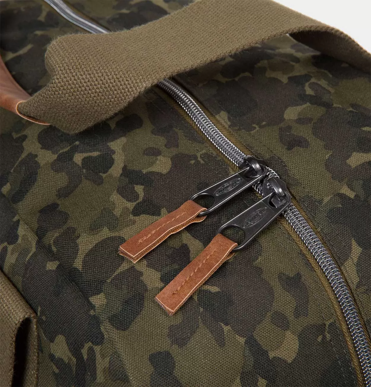 Eastpak Deve Large Travel Bag in Opgrade Camo