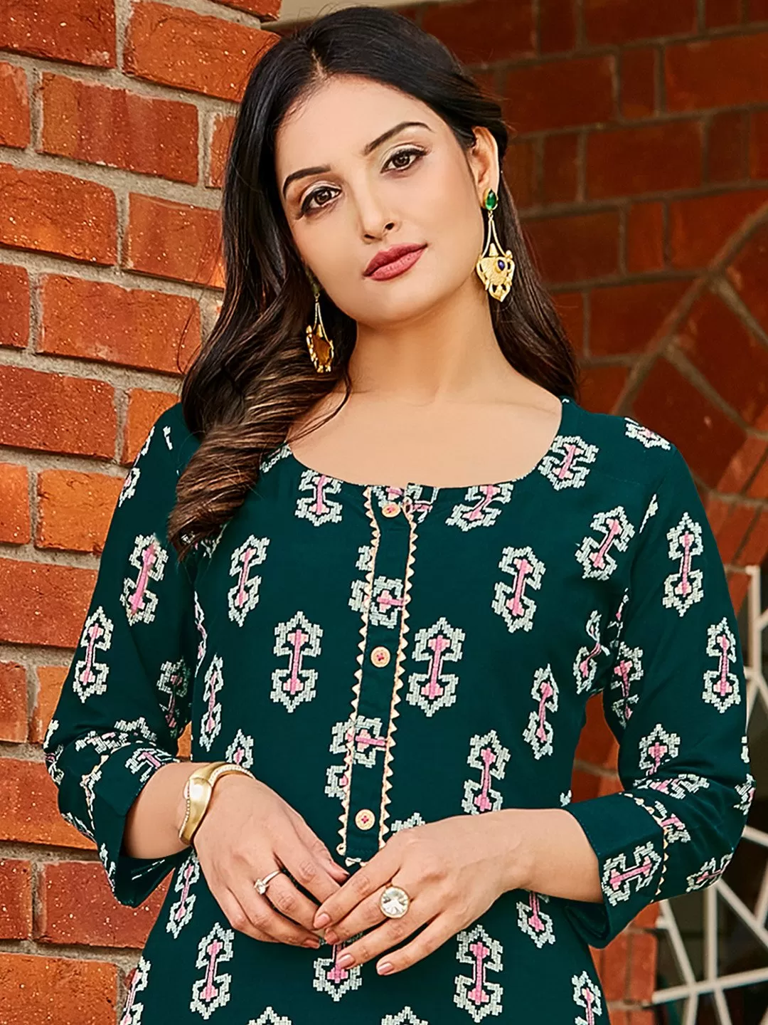 Gorgeous Dark Green Rayon Flex Printed Kurti With Pink Palazzo Pants