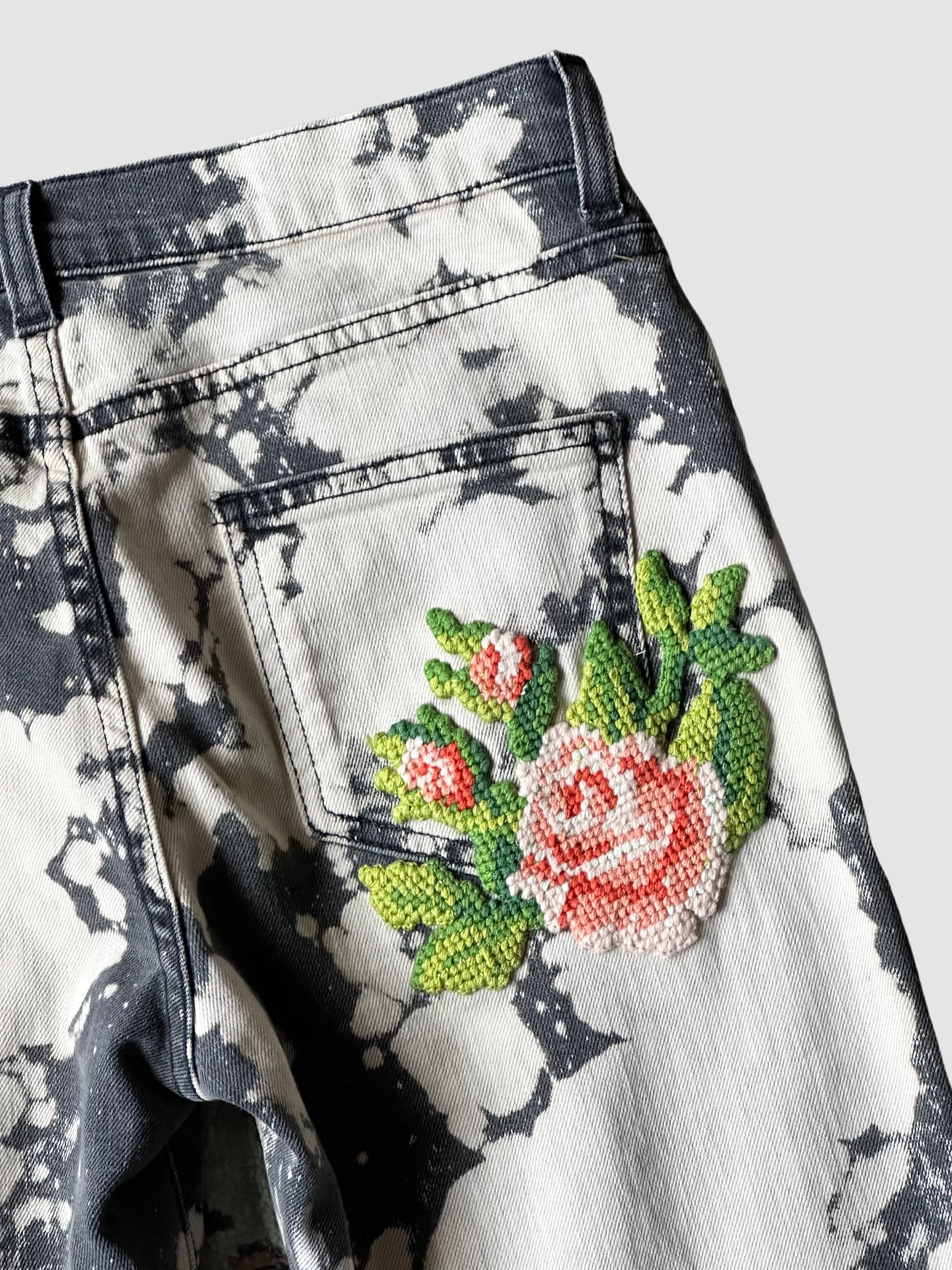 GUCCI Bleach Splattered Skinny Jeans with Rose Patch  Small