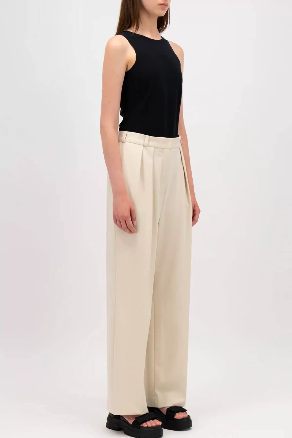 Harris Wharf Pleated Wide Leg Pant - Ivory