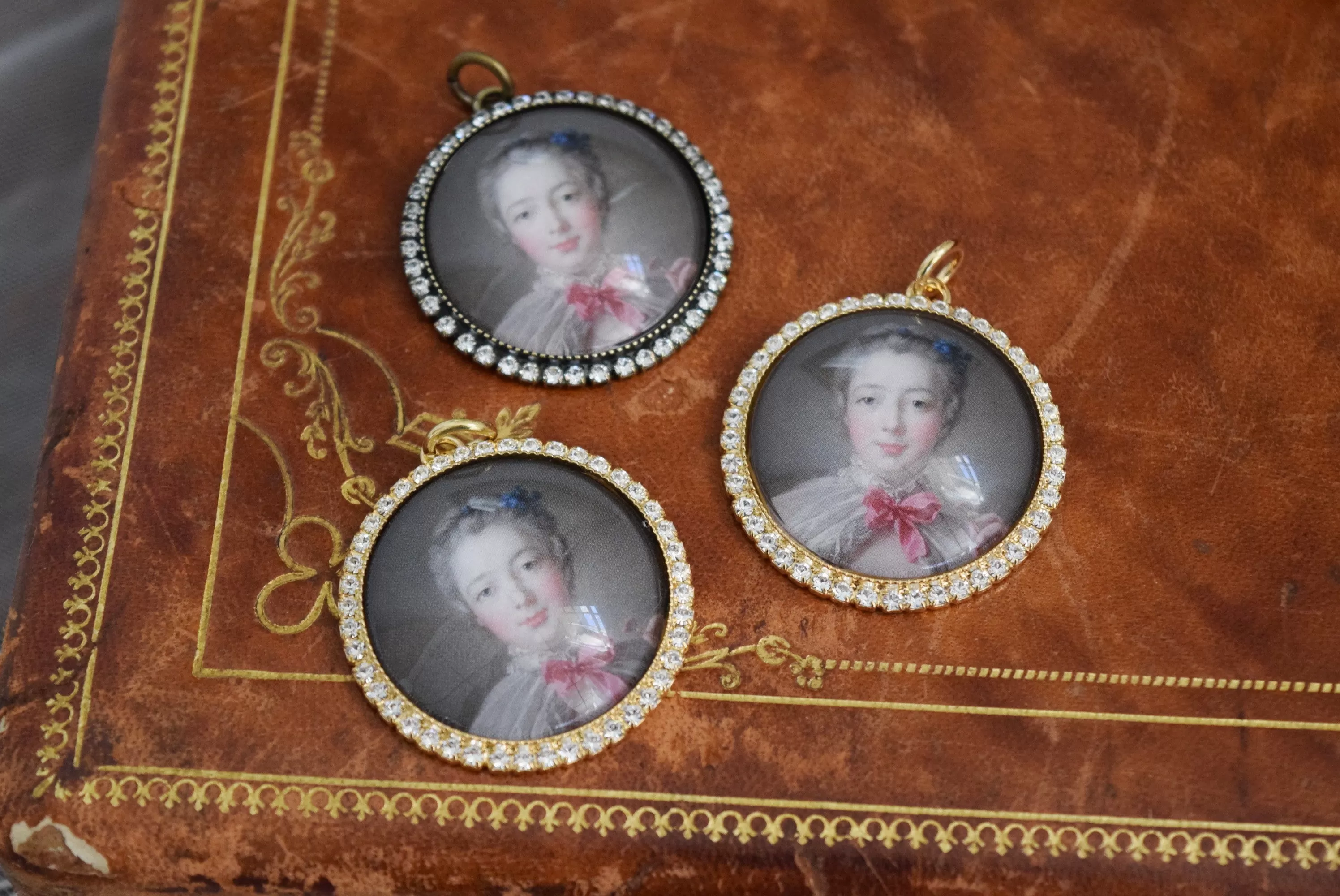 Miniature Portrait - Large Round - Madame de Pompadour