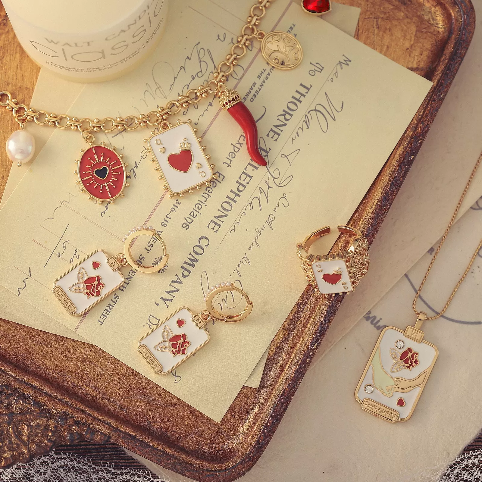 Queen's Love Necklace