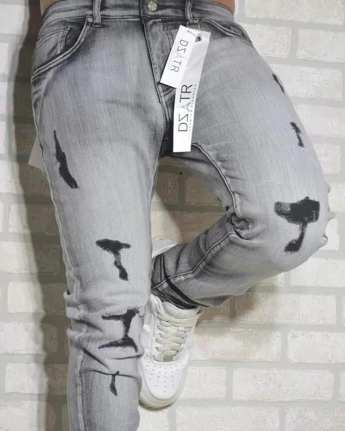 Super Stretch Ripped Denim