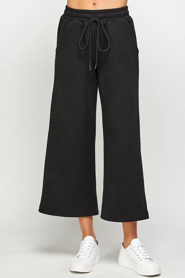 Textured Cropped Pants - Black