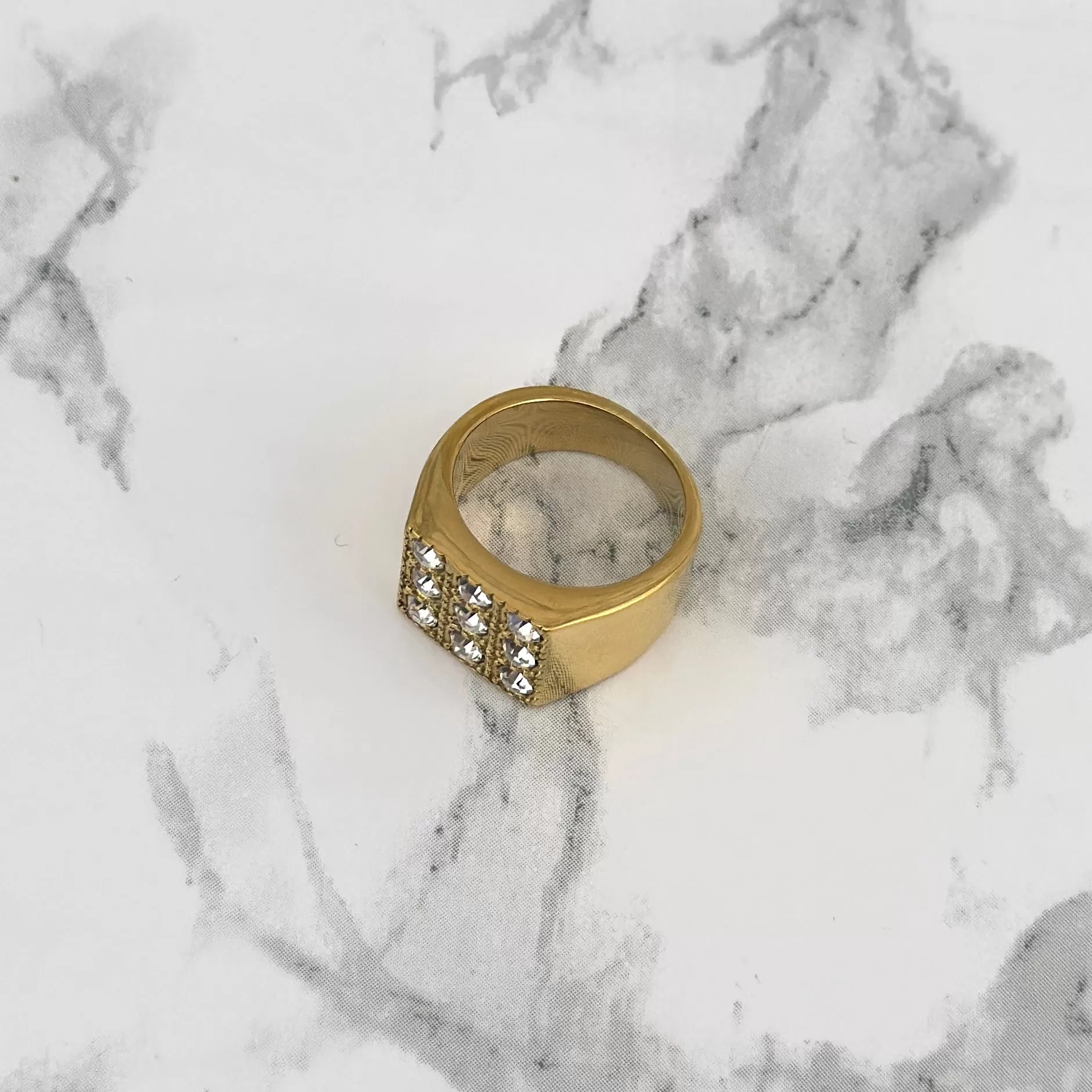 White stone seal ring